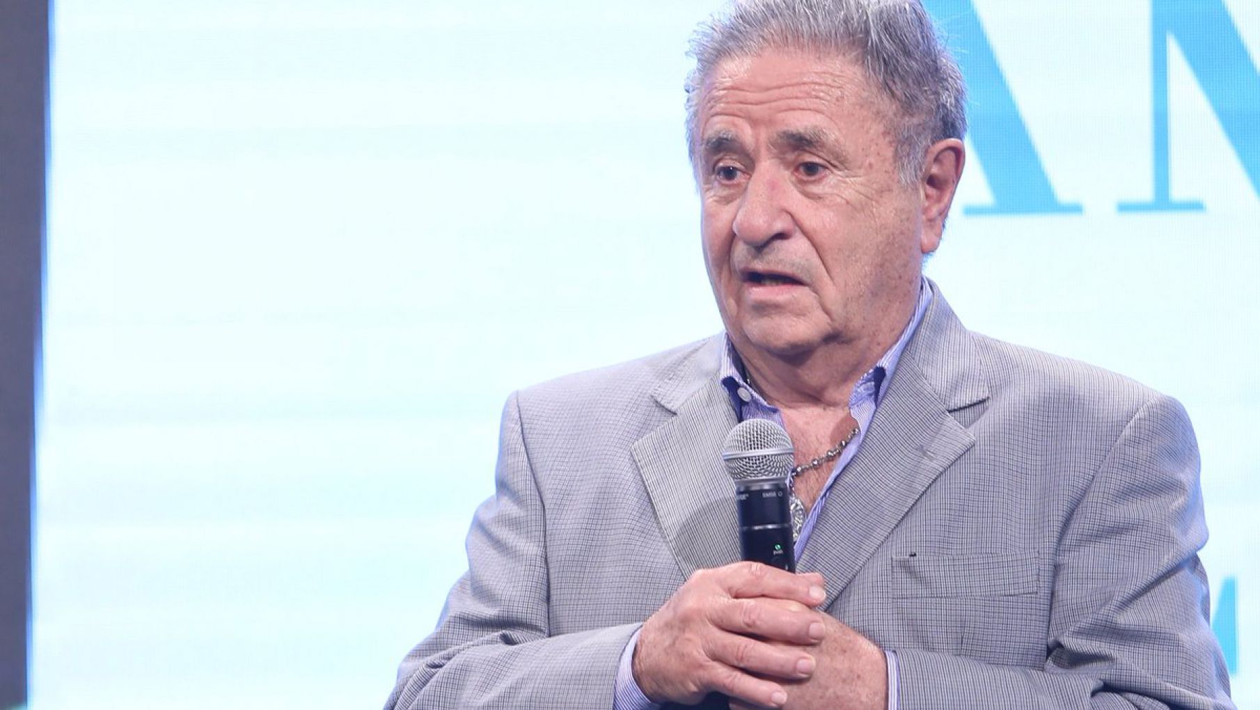 Duhalde: "Esto lo salvamos entre todos o no lo salva nadie"